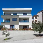 Lemechi Casa Girasole
