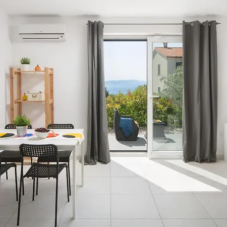 Lemechi Casa Girasole Apartment Rabac