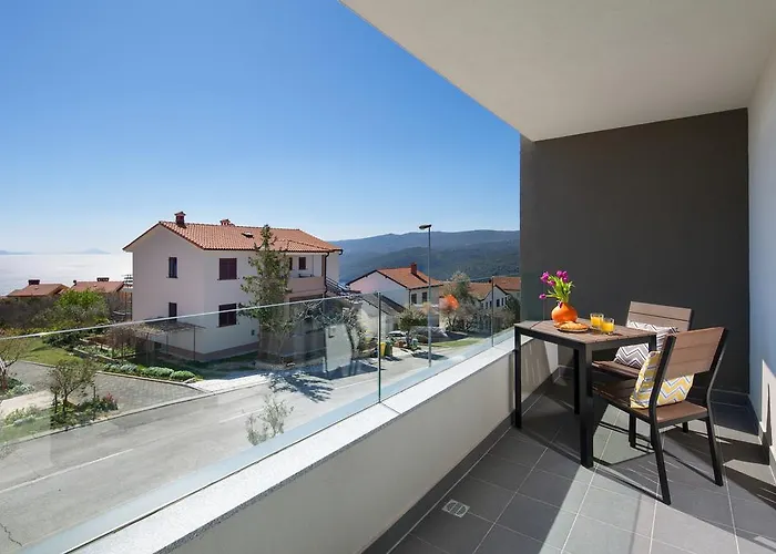 아파트 Lemechi Casa Girasole 라벡